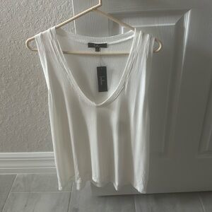 Lulu’s off-white tank size L